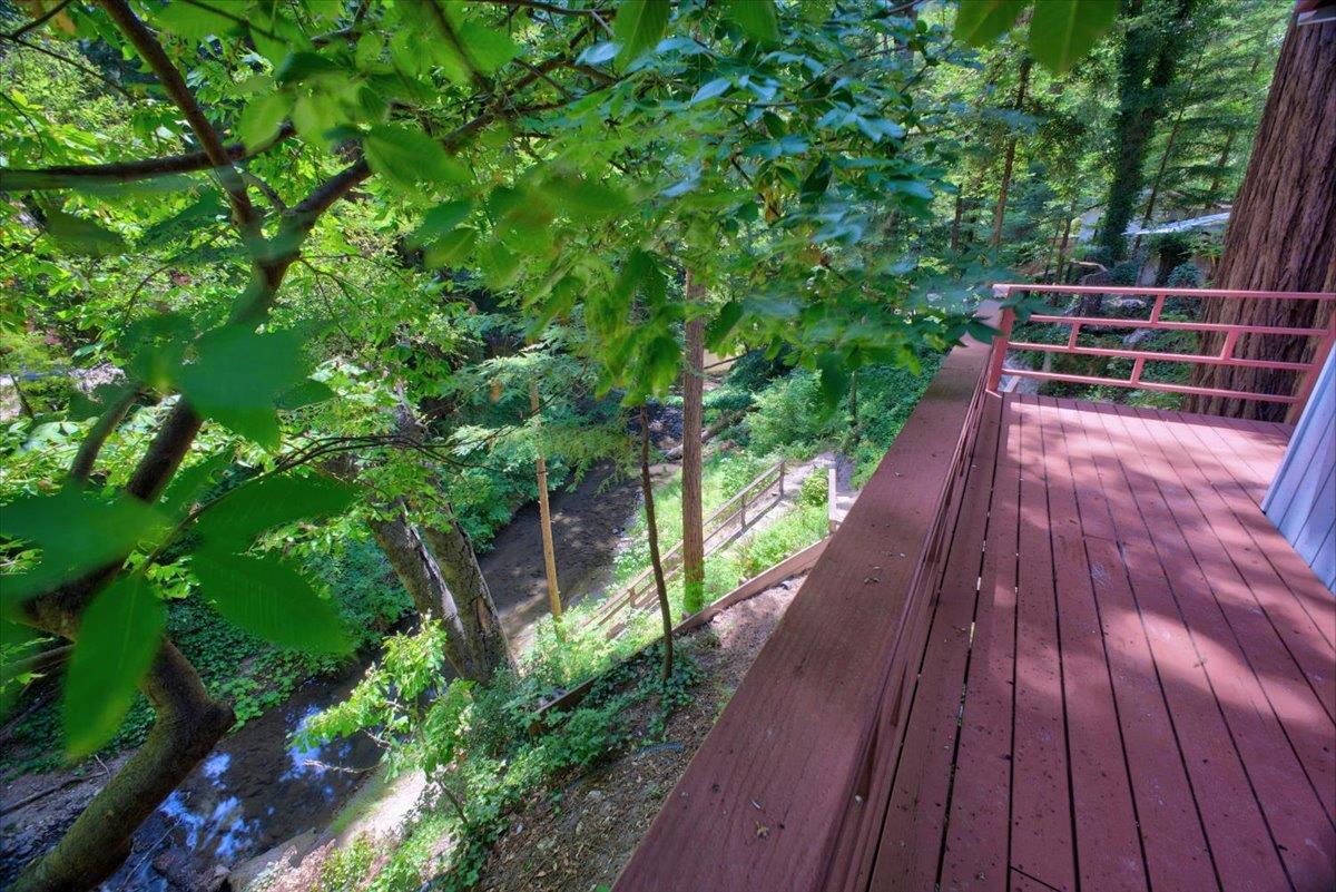 514 Primavera Road Boulder Creek, CA 95006 - Photo 11 of 40 a view of balcony with wooden floor