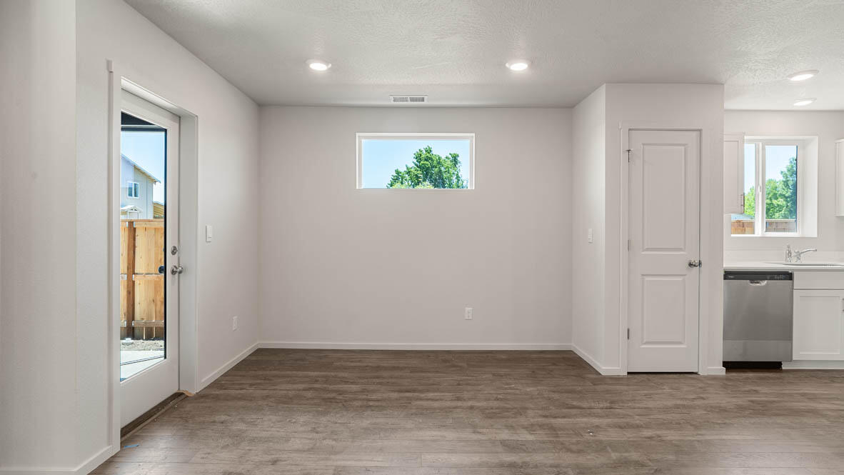 2627 Addysen Pk Way Medford, OR 97501 - Photo 9 of 27