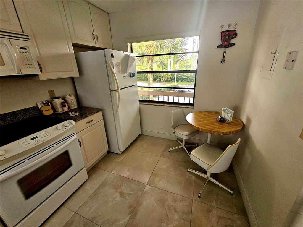 21827 Arriba Real, Unit L Boca Raton, FL 33433 - Photo 14 of 36