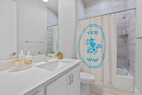 $775,000 | 7905 Floracita Lane, Austin, TX 78735