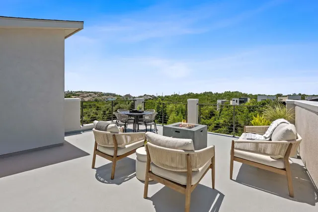 $775,000 | 7905 Floracita Lane, Austin, TX 78735