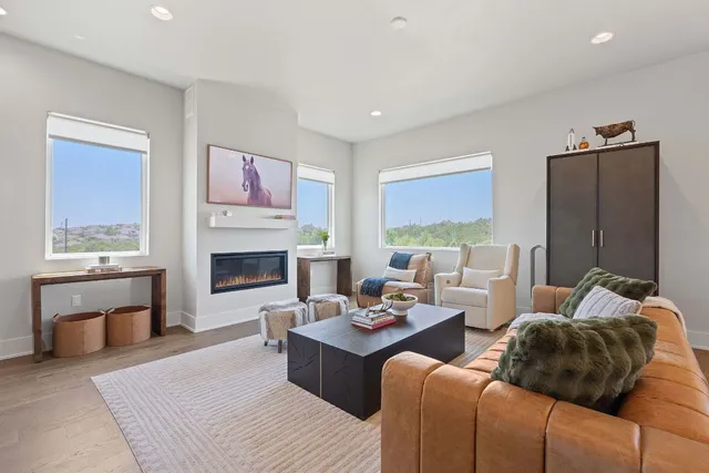 $775,000 | 7905 Floracita Lane, Austin, TX 78735