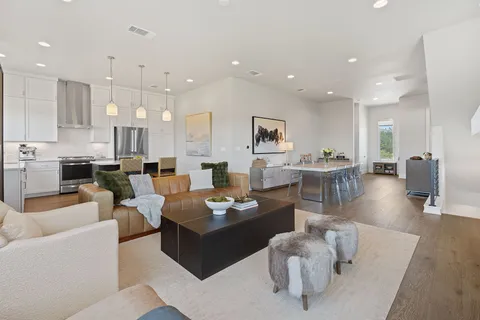 $775,000 | 7905 Floracita Lane, Austin, TX 78735