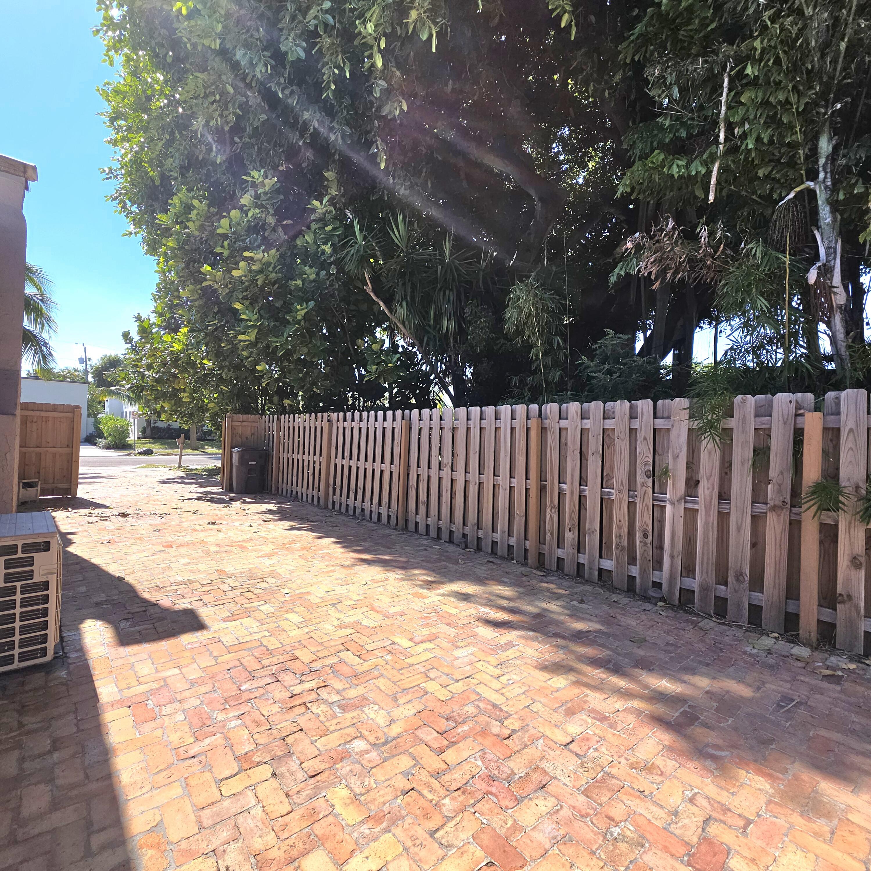 511 Upland Road West Palm Beach, FL 33401 - Photo 12 of 22 20251114_113507