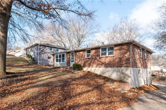 $253,000 | 4402 Northwest 50th Street, Kansas City, MO 64151