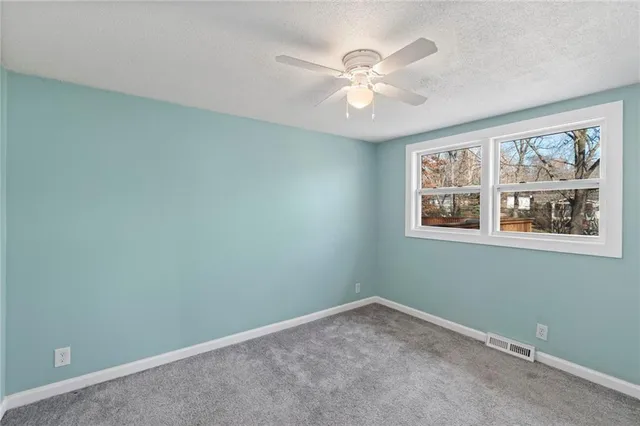 $253,000 | 4402 Northwest 50th Street, Kansas City, MO 64151