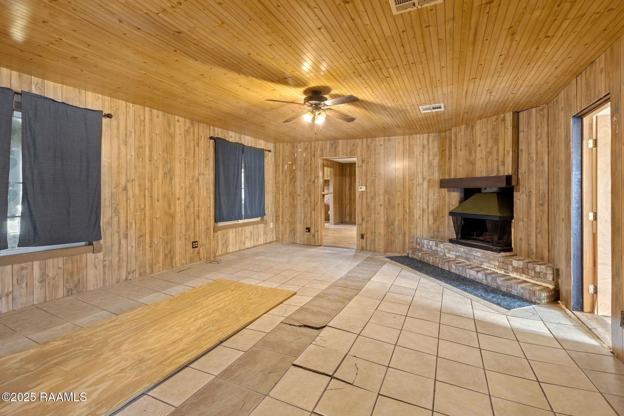 103 Houssiere Road Jennings, LA 70546 - Photo 5 of 20 6