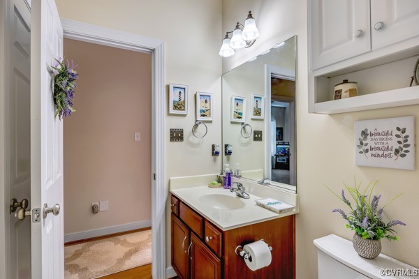 601 Carldan Road Richmond, VA 23227 - Photo 21 of 43 Main level Full / Hall bathroom featuring linen cl