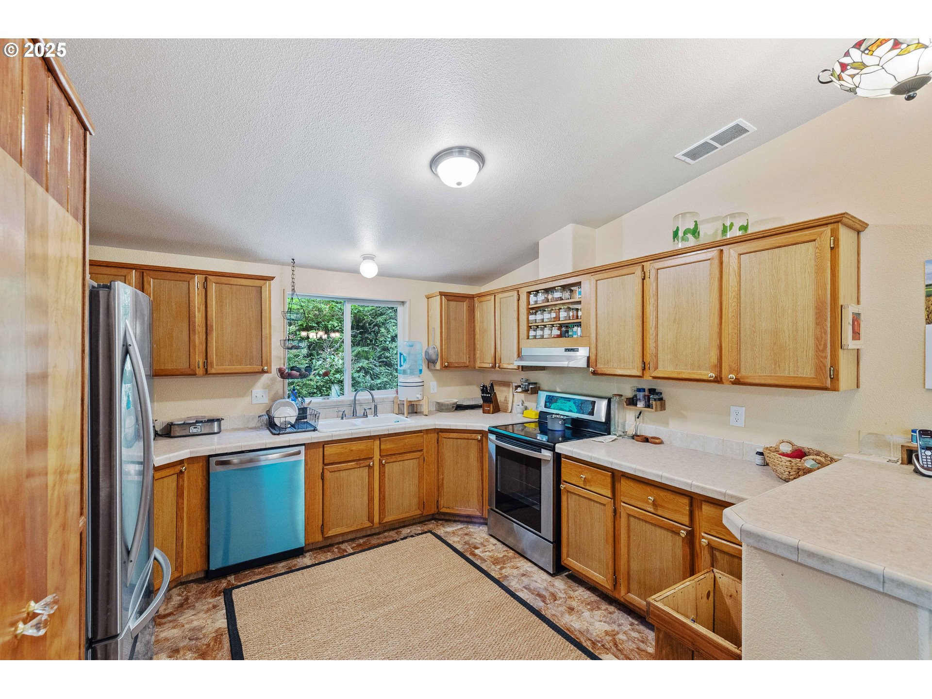 63301 Adirondack Road Coos Bay, OR 97420 - Photo 15 of 30 Gallery Image 15