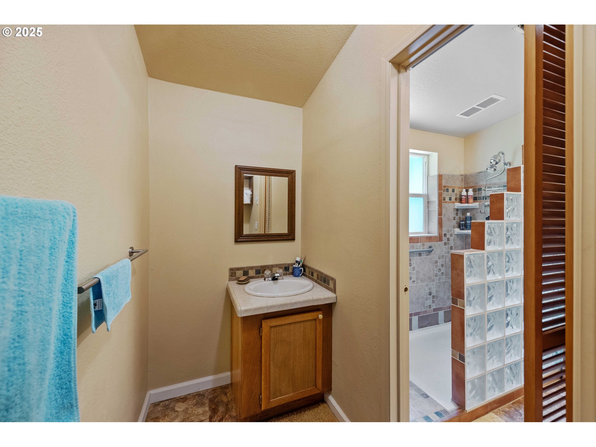 63301 Adirondack Road Coos Bay, OR 97420 - Photo 19 of 30 Gallery Image 19