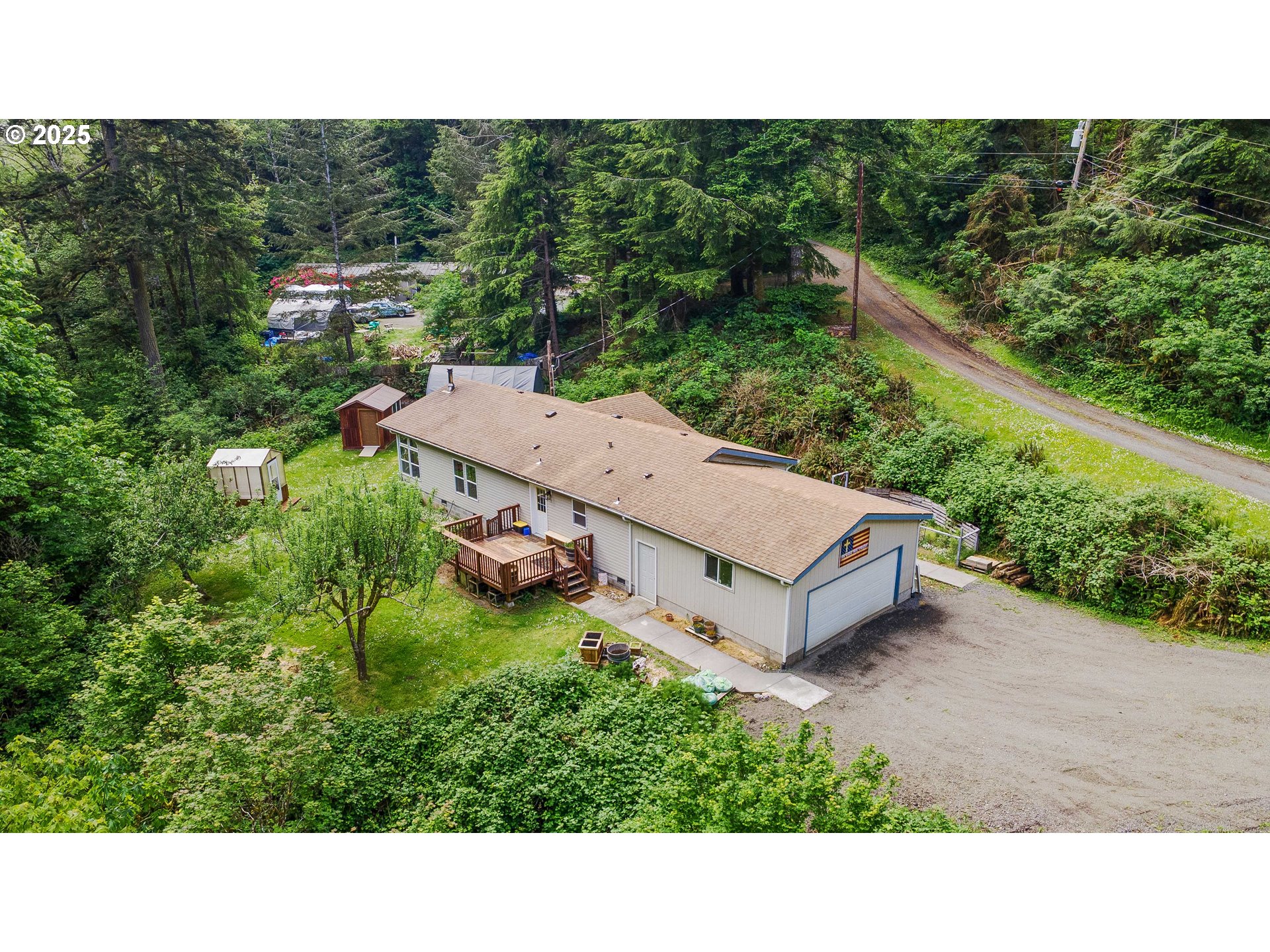 63301 Adirondack Road Coos Bay, OR 97420 - Photo 2 of 30 Gallery Image 2