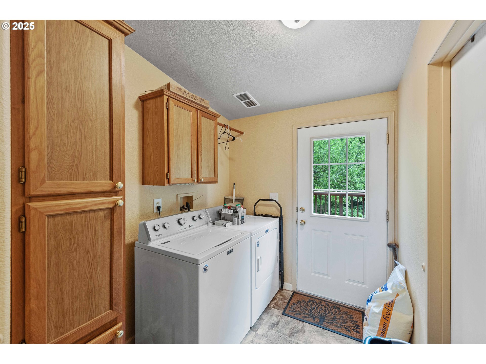 63301 Adirondack Road Coos Bay, OR 97420 - Photo 27 of 30 Gallery Image 27