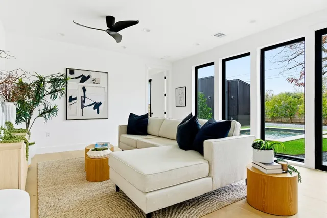 $1,194,000 | 4613 Bolm Road, Austin, TX 78702