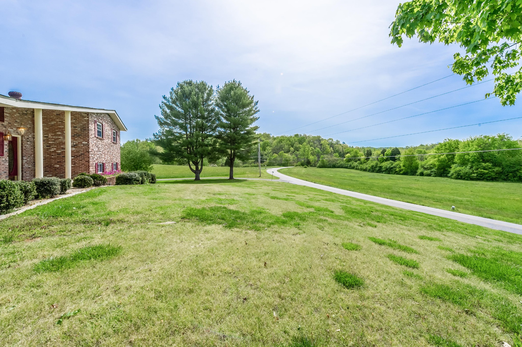 105 Lake Road Harriman, TN 37748 - Photo 5 of 28 Gallery Image 5