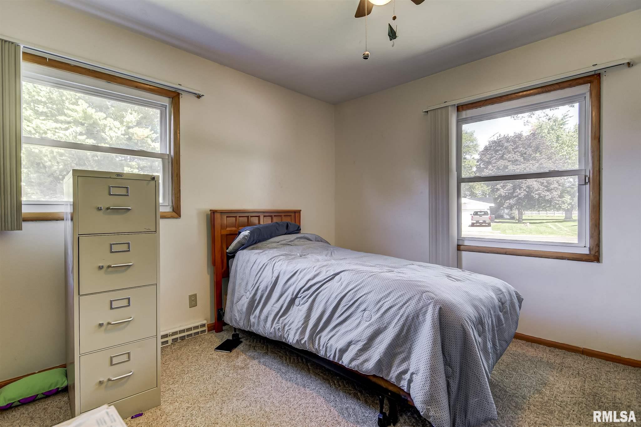 953 Flossmore Drive Springfield, IL 62711 - Photo 14 of 18 Gallery Image 14