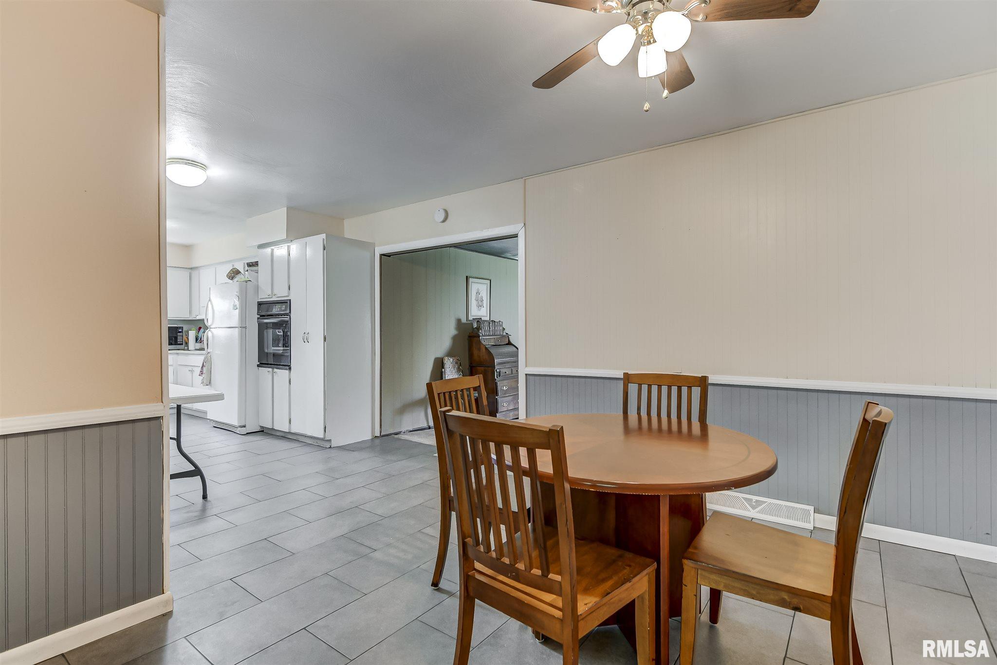 953 Flossmore Drive Springfield, IL 62711 - Photo 8 of 18 Gallery Image 8