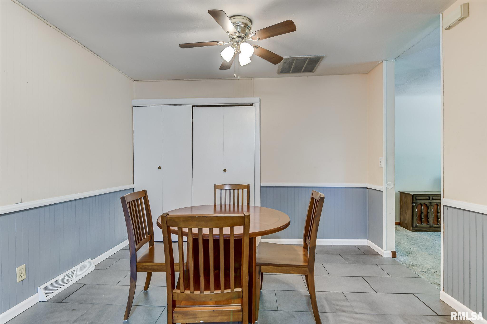 953 Flossmore Drive Springfield, IL 62711 - Photo 9 of 18 Gallery Image 9