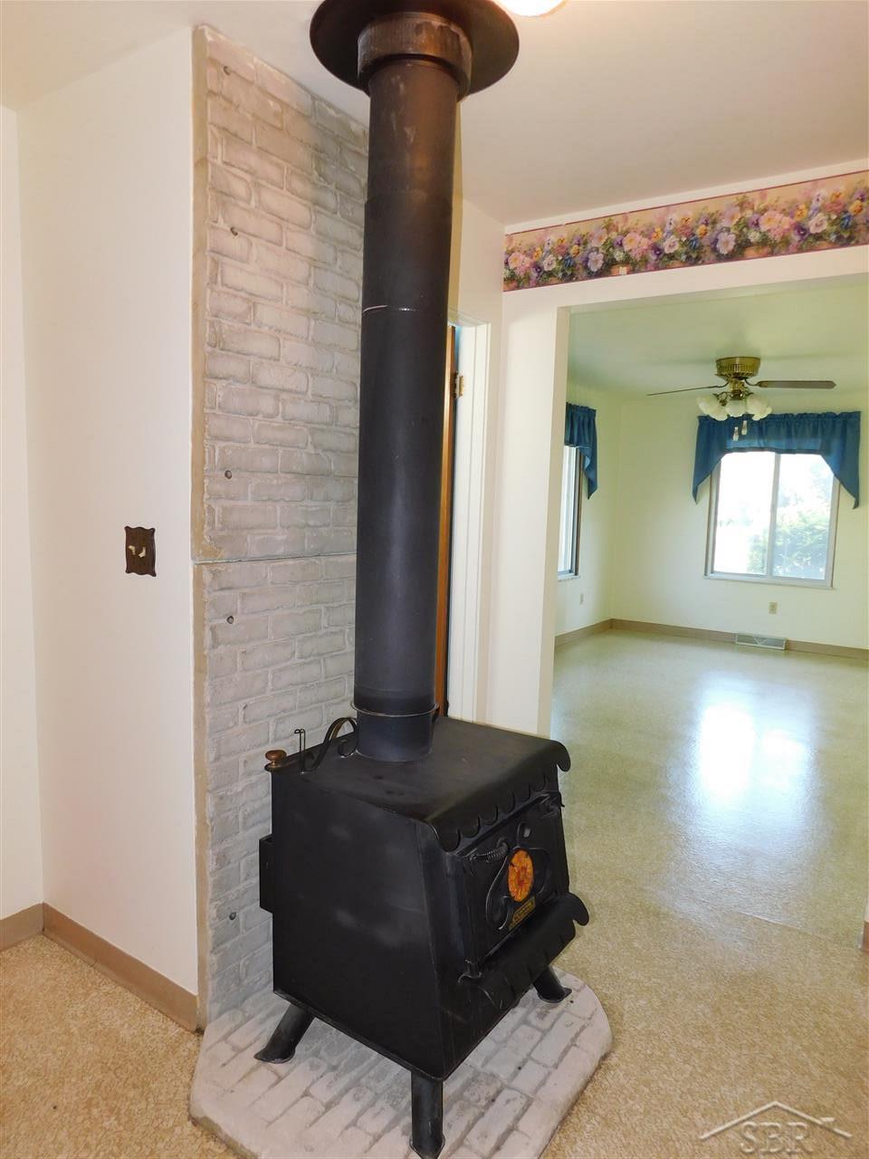 5894 Mackinaw Road Saginaw, MI 48604 - Photo 17 of 28 31325634-16.JPG