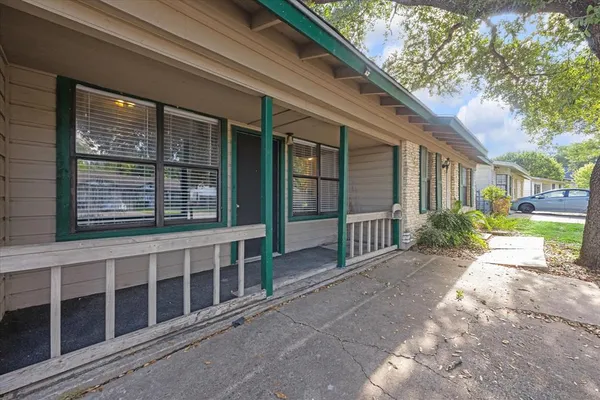 $2,250 | 300 Tilbury Lane, Austin, TX 78745