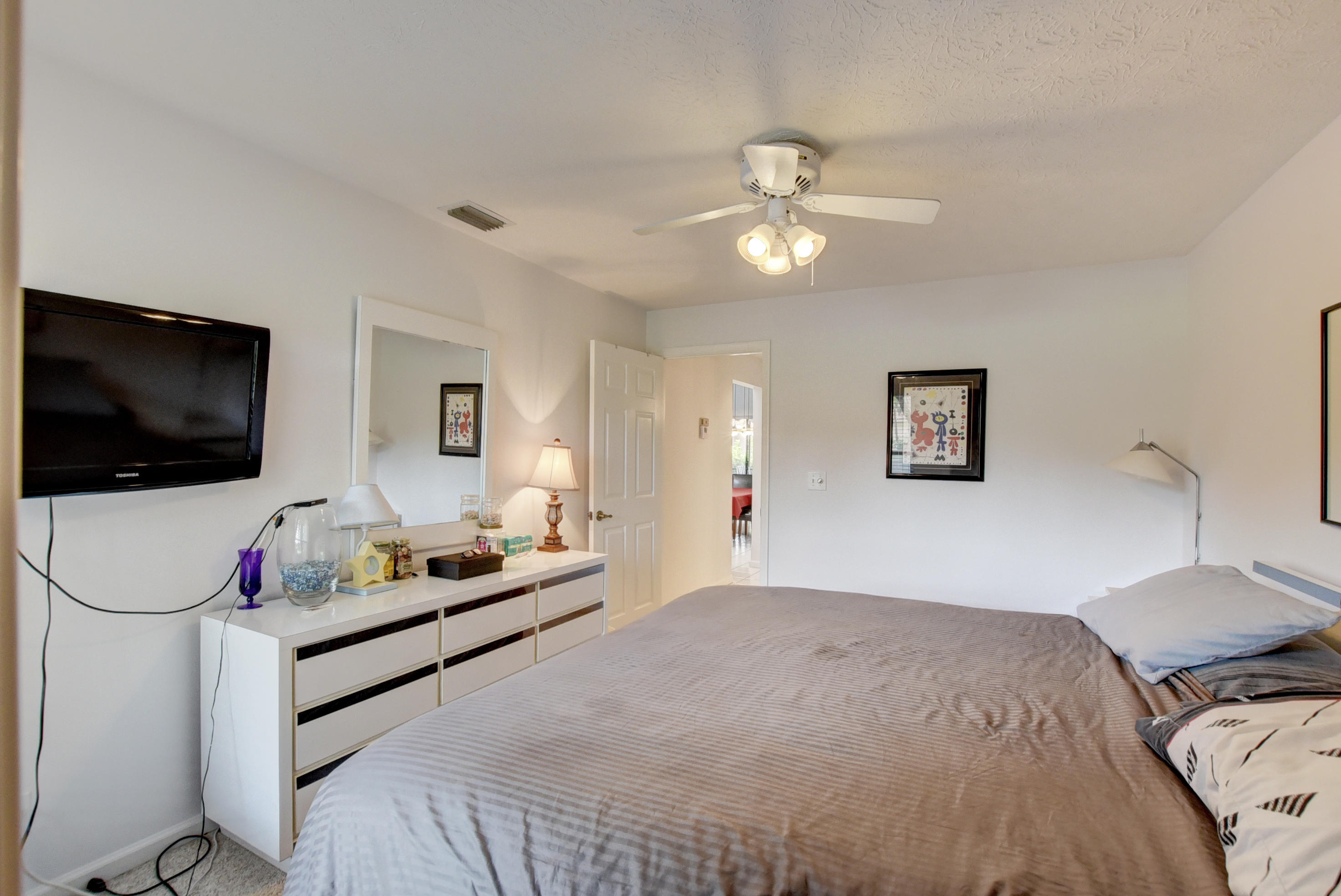 22667 Meridiana Drive Boca Raton, FL 33433 - Photo 8 of 40 08_ebf_0611and4more