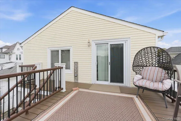 $1,075,000 | 85 Spencer Avenue, Lynbrook, NY 11563