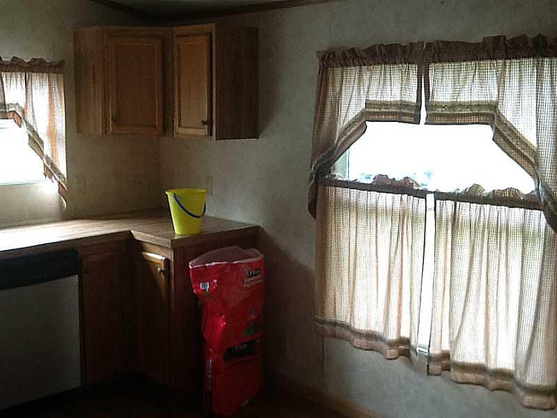 209 Schiestle Road Mercer, PA 16137 - Photo 3 of 11 Kitchen.