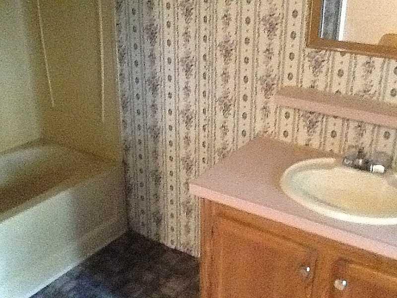 209 Schiestle Road Mercer, PA 16137 - Photo 7 of 11 Master Bath/Spa.