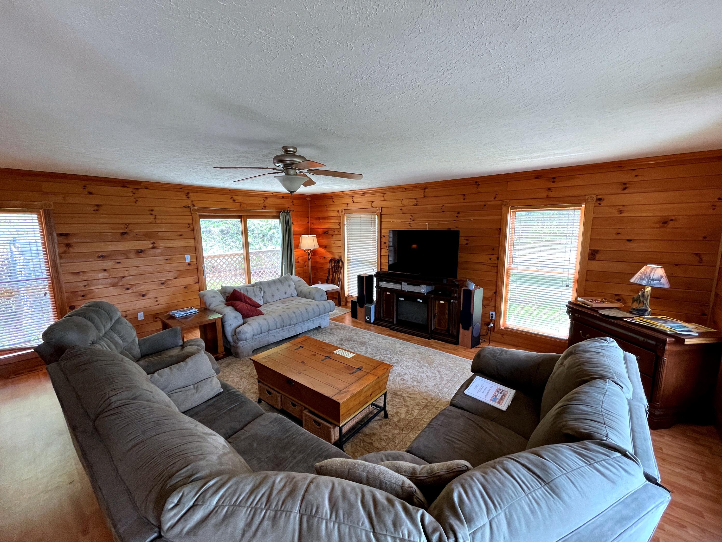 6239 Cass Road Snowshoe, WV 26209 - Photo 16 of 45 Gallery Image 16