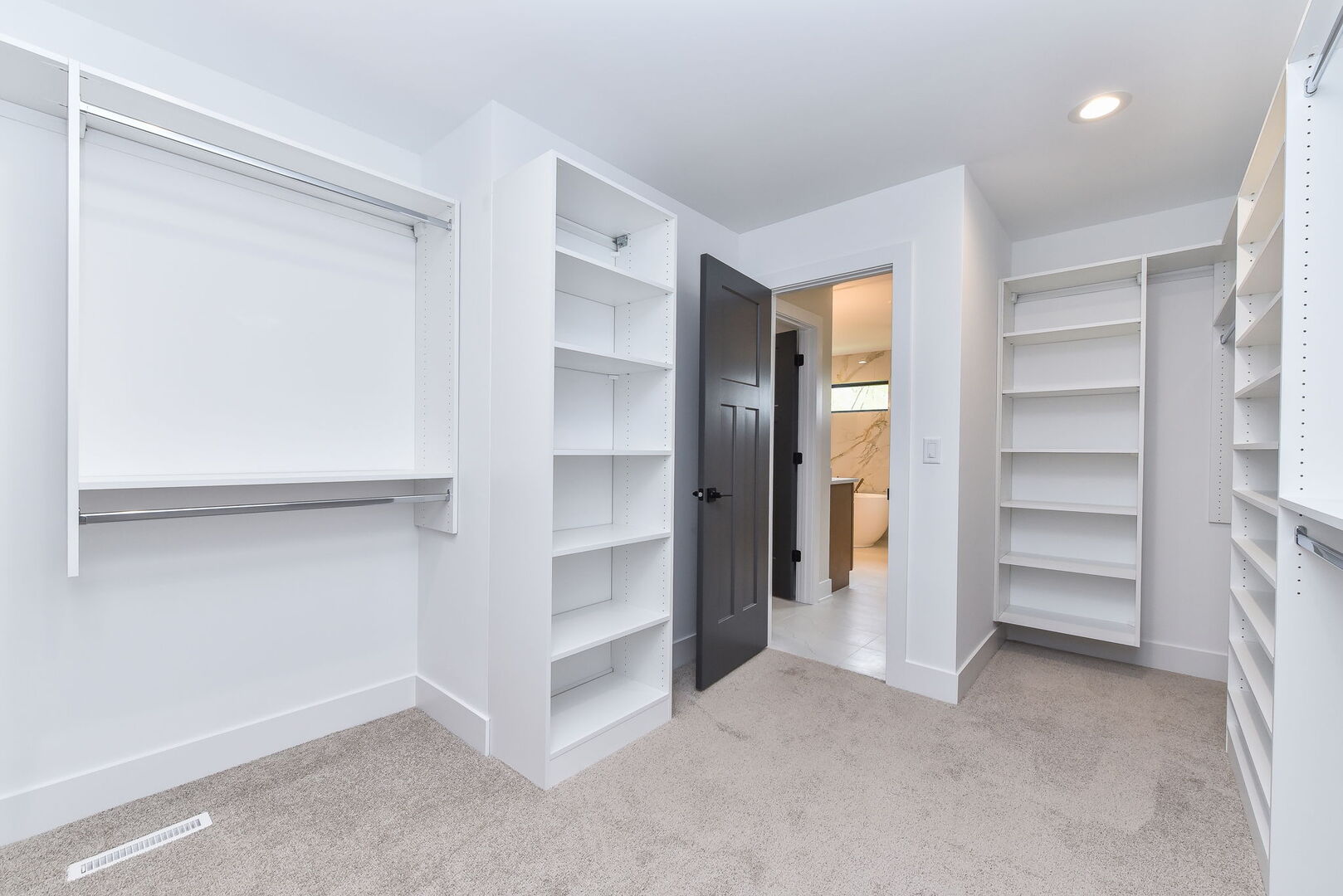 4600 Sterling Road Downers Grove, IL 60515 - Photo 25 of 42 Gallery Image 25
