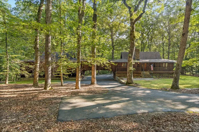 $2,750 | 629 Parsons Lane, Signal Mountain, TN 37377