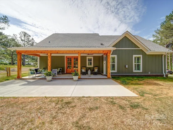 front view of house with a yard
