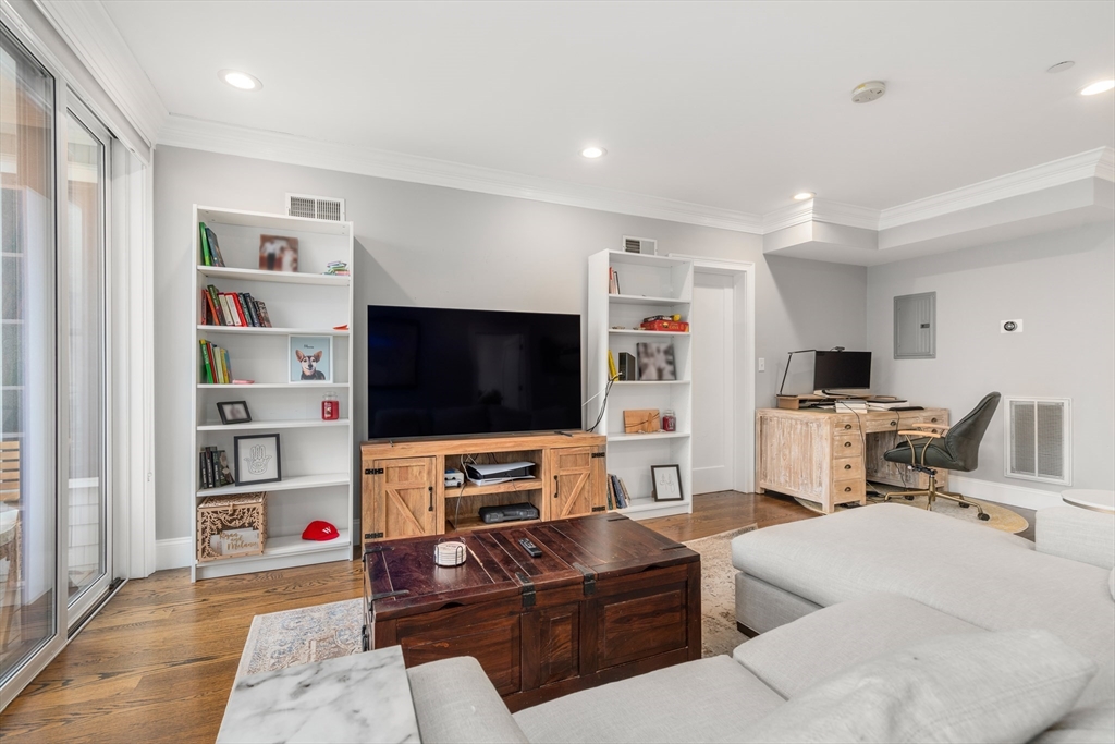 136 Sydney Street, Unit 5 Boston, MA 02125 - Photo 3 of 23