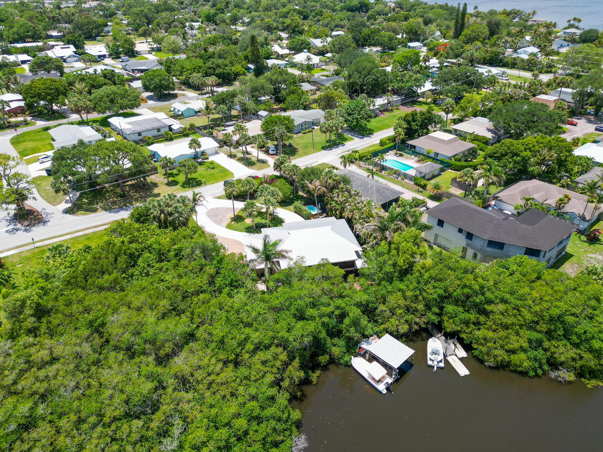 304 Southwest Indian Grove Drive Stuart, FL 34994 - Photo 64 of 73 20260522 - 304 SW Indian Groves Dr - MR-