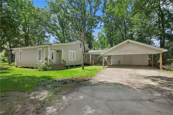 $249,500 | 25236 McCarroll Road, Springfield, LA 70462