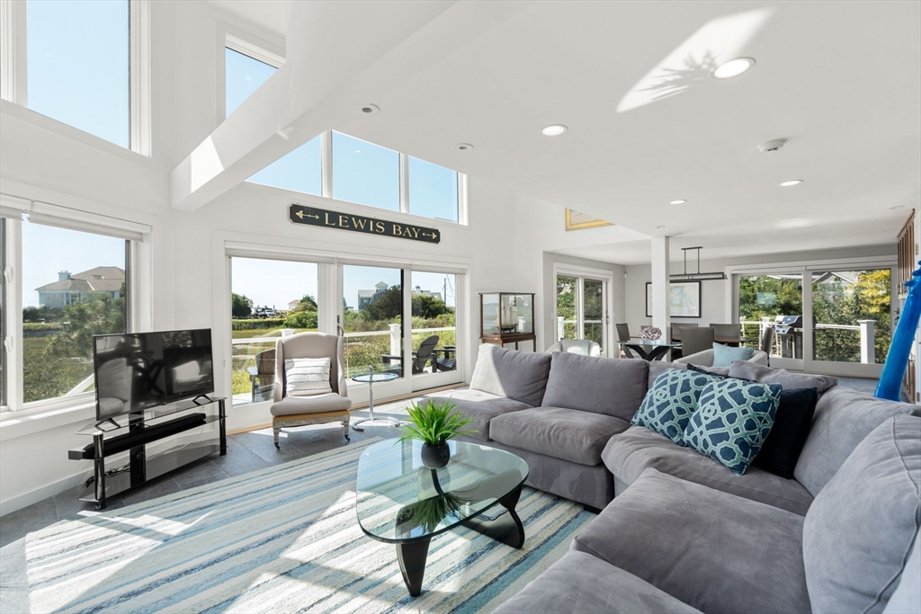 18 Rachel Road Yarmouth, MA 02673 - Photo 8 of 41