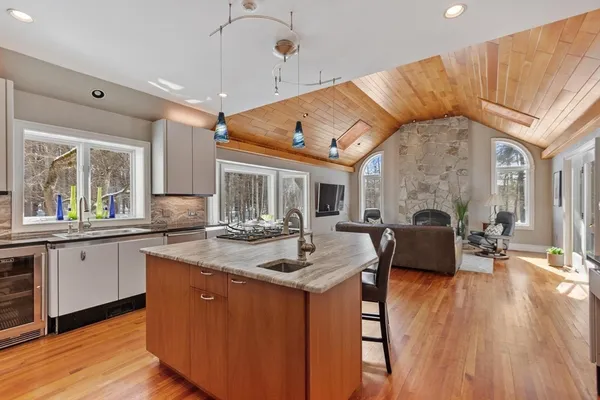 $1,749,000 | 2 Duston Lane, Acton, MA 01720