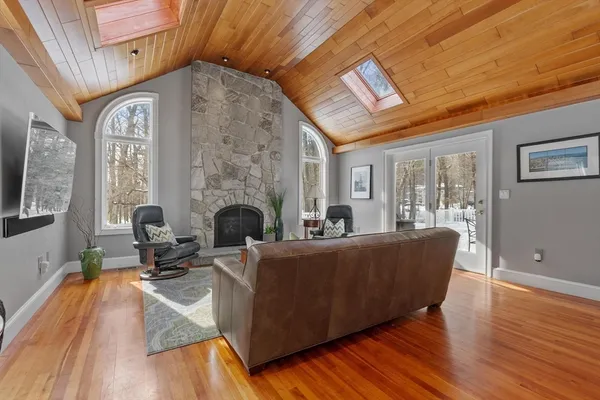 $1,749,000 | 2 Duston Lane, Acton, MA 01720