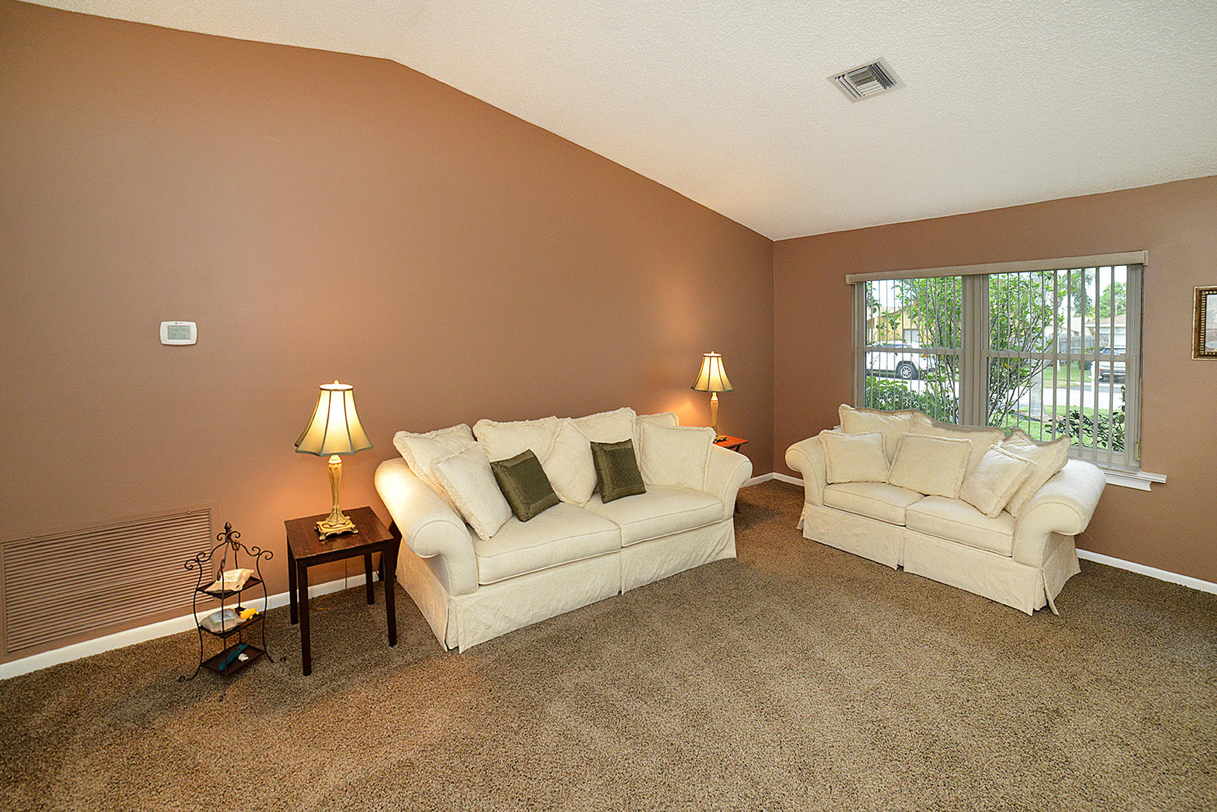 22702 Southwest 9th Street Boca Raton, FL 33433 - Photo 5 of 33 DSC_0506A.jpg