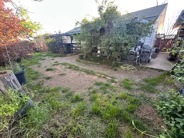 a view of a outdoor space