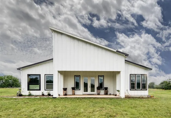$399,000 | 141 Wheelis Loop, Decatur, TX 76234