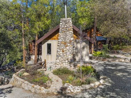 $440,000 | 53241 Middleridge Drive, Idyllwild, CA 92549