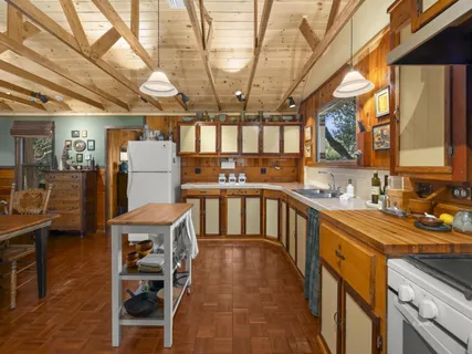$440,000 | 53241 Middleridge Drive, Idyllwild, CA 92549
