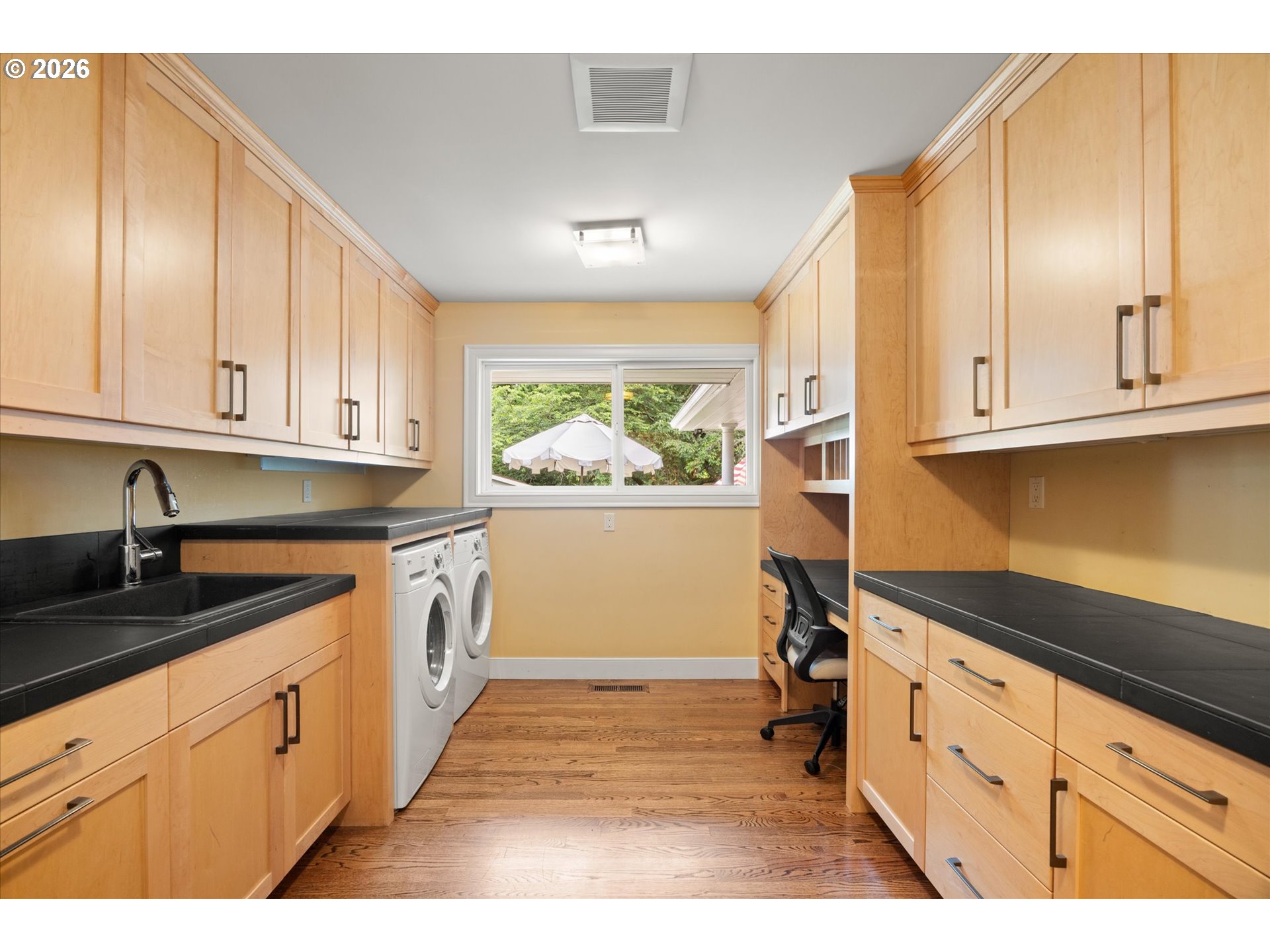 10640 Southwest Hawthorne Lane Portland, OR 97225 - Photo 19 of 43
