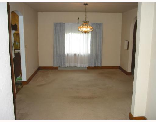 470 Rte 422 Butler, PA 16002 - Photo 7 of 8 Dining Room.