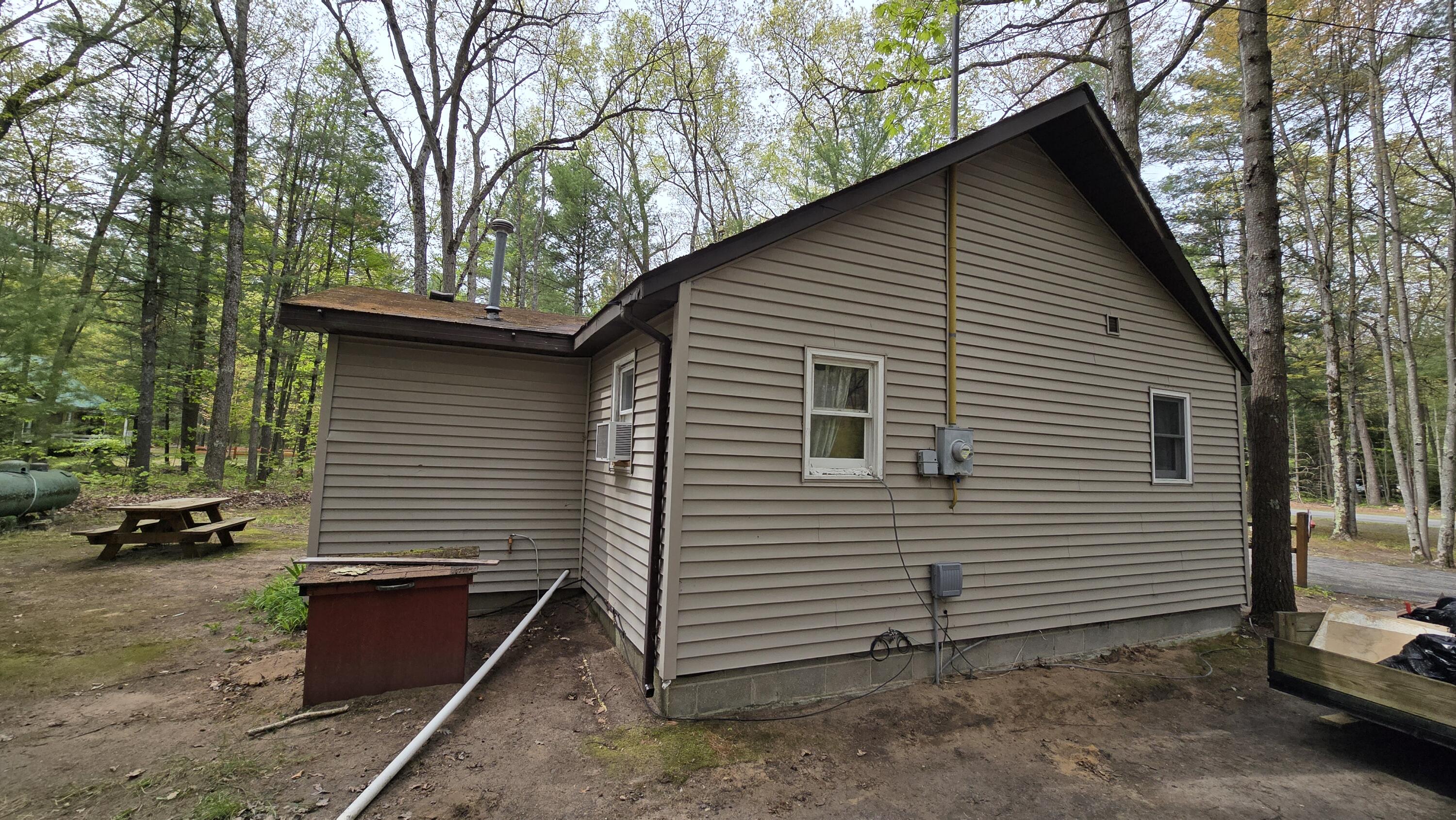 211 Skocelas Road North Manistee, MI 49660 - Photo 22 of 31 211 Skocelas