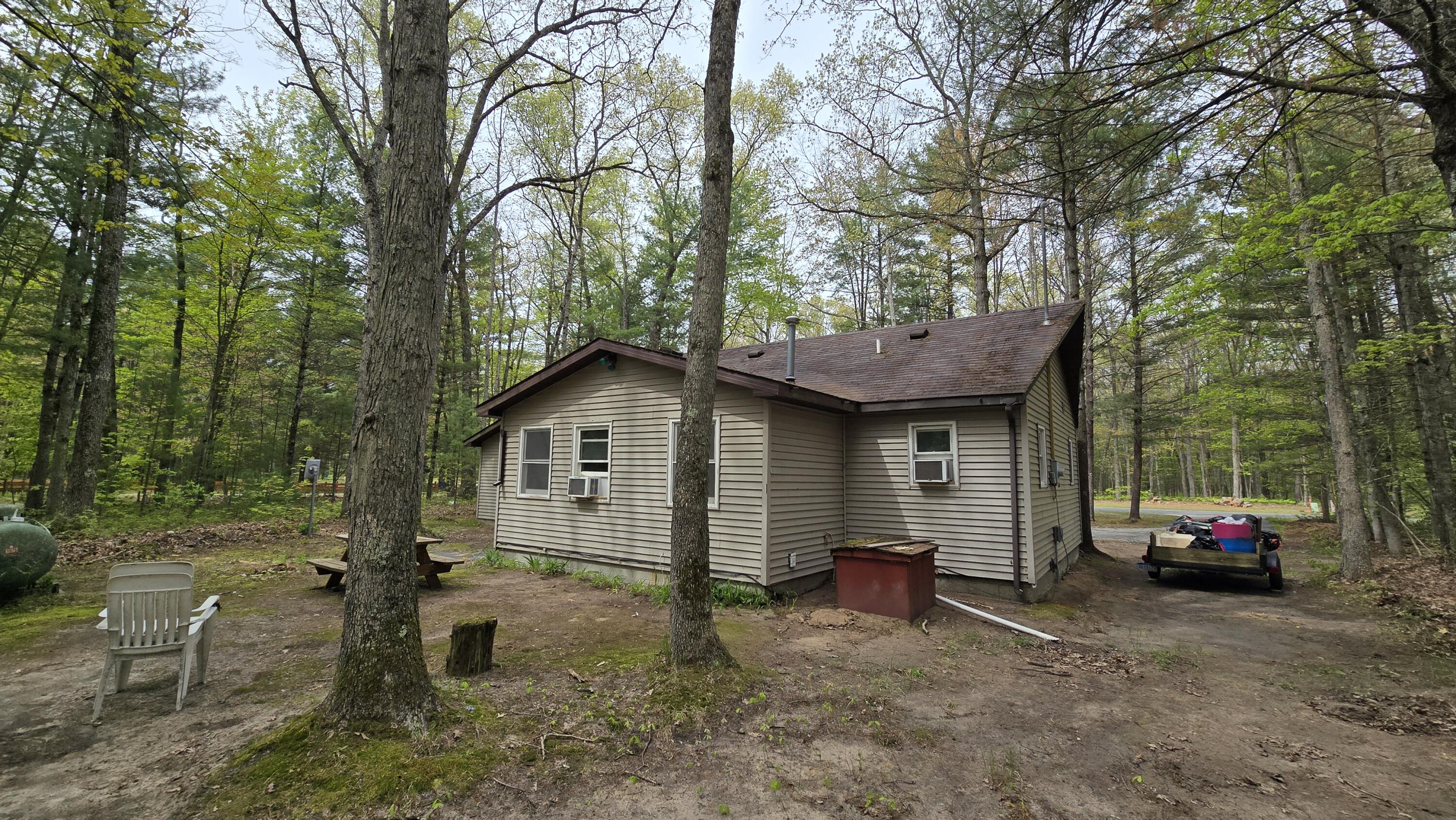 211 Skocelas Road North Manistee, MI 49660 - Photo 25 of 31 211 Skocelas