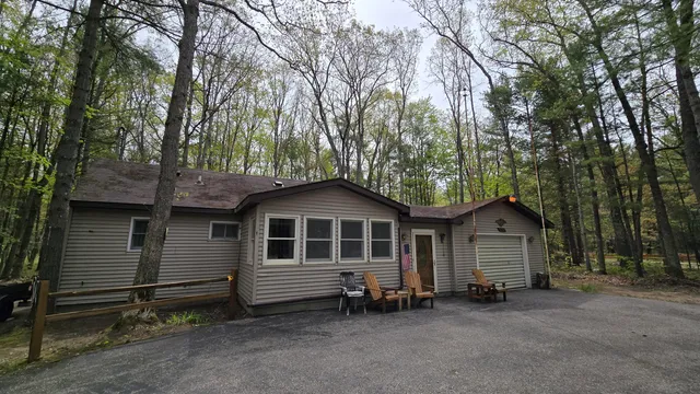 $110,000 | 211 Skocelas Road North, Manistee, MI 49660