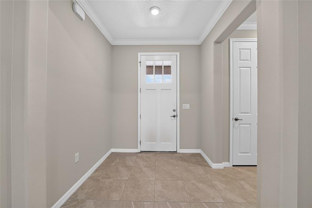 9858 Southwest 90th Street Ocala, FL 34481 - Photo 5 of 34