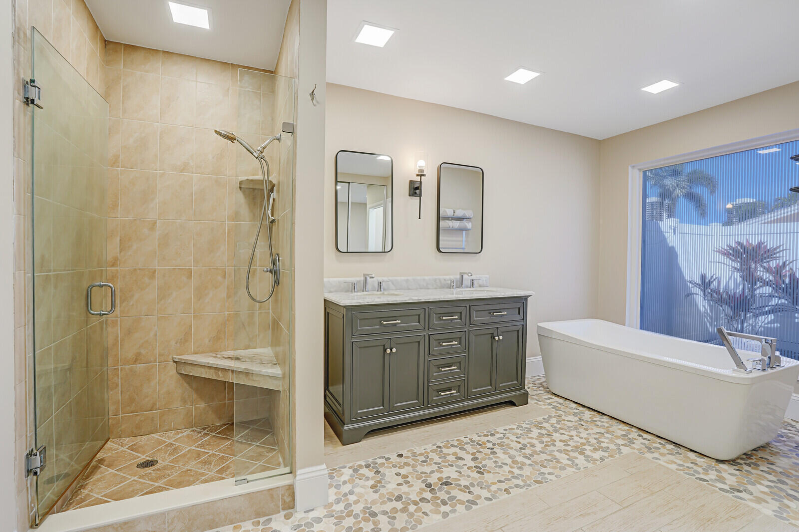 1161 Dolphin Road Singer Island, FL 33404 - Photo 22 of 51 23_Image_23_mls