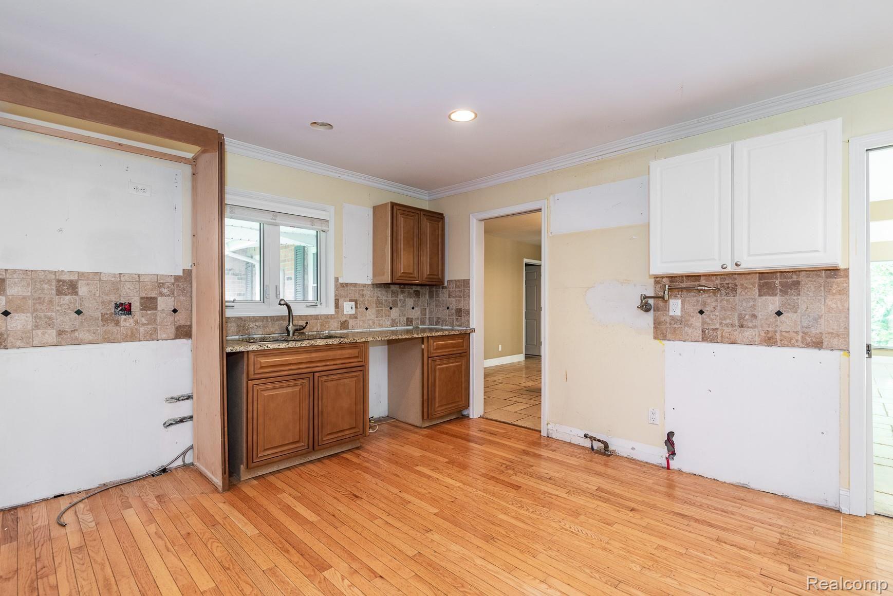 1315 Lone Pine Road Bloomfield Hills, MI 48302 - Photo 17 of 40 DSC_5329.jpg